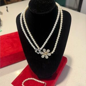 Pearl Necklace w/ Floral Clasp plus casual pearl necklace flower/Pearl bracelet